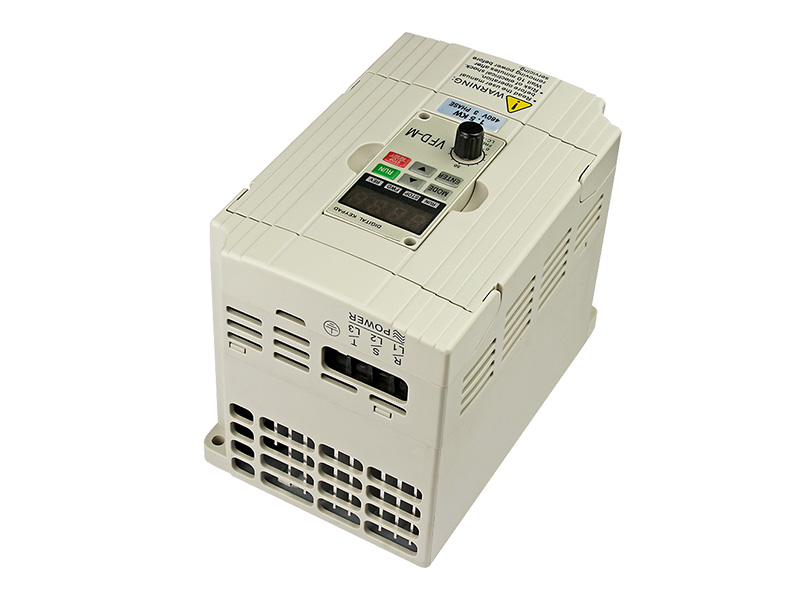 8000S通用變頻器，變頻調(diào)速器，變頻器廠家，電機變頻器，三相變頻器